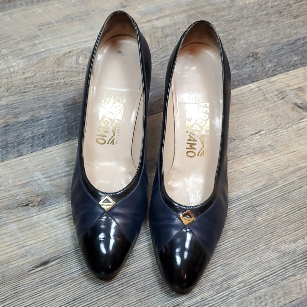 Vintage Salvatore Ferragamo leather heel shoes navy blue black metal accents